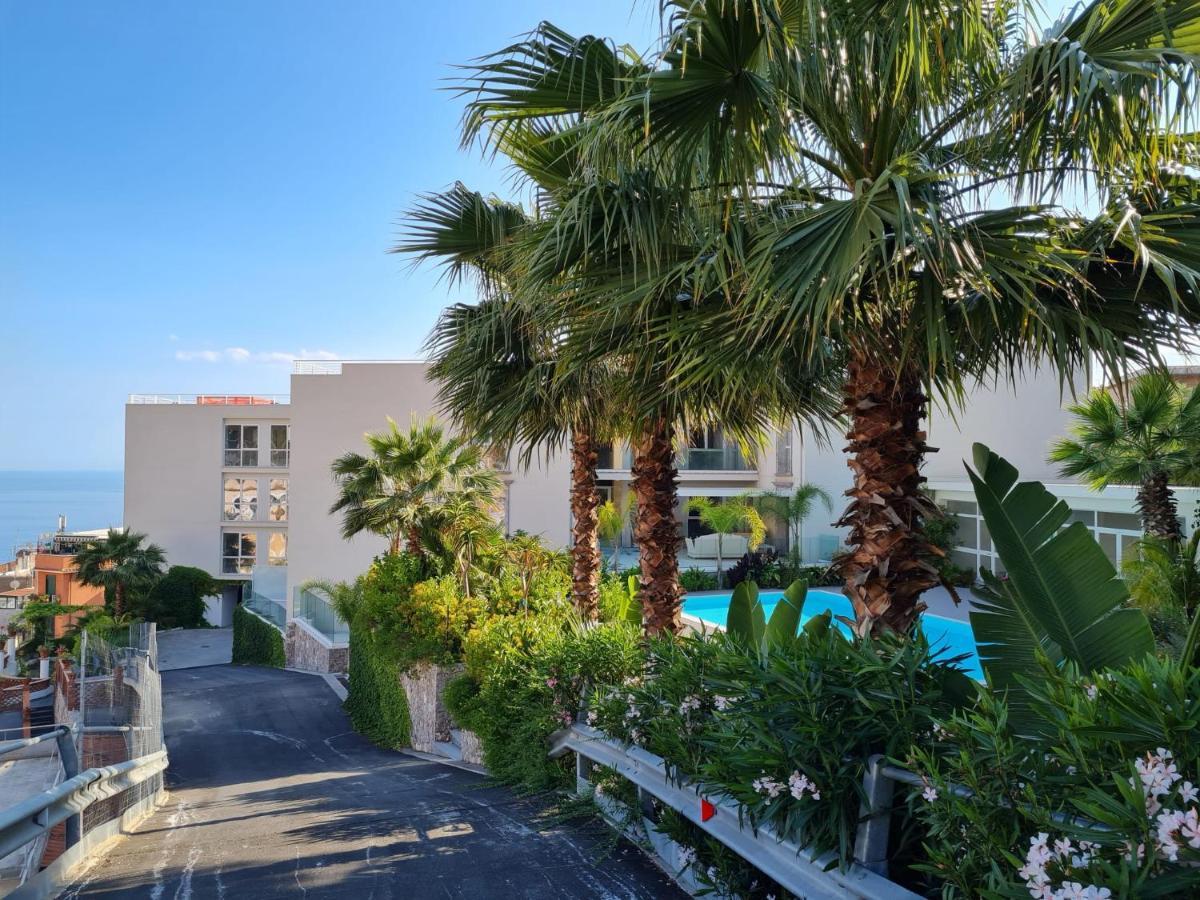 Minerva Luxury Town Center , Pool And Parking Appartement Taormina Buitenkant foto